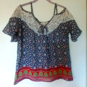 IT GIRL in size medium.